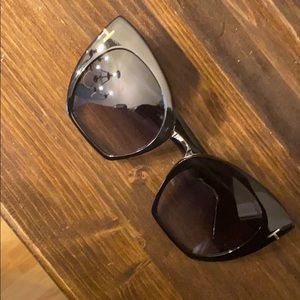 TOM FORD SUNGLASSES